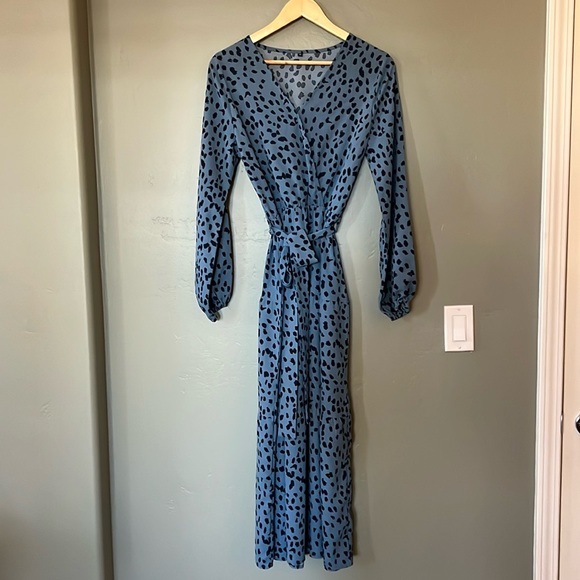 Boho Long-sleeved Maxi Dress- blue leopard print - Picture 5 of 11